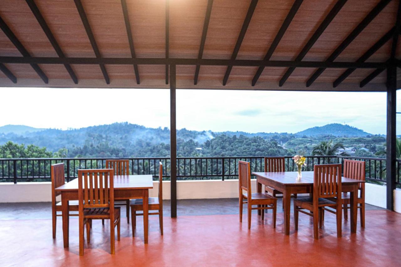 Kandy Hub Guest House Bagian luar foto