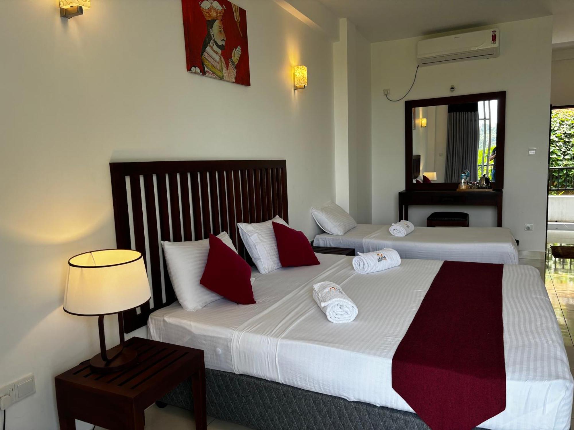 Kandy Hub Guest House Bagian luar foto